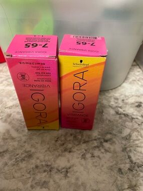 Schwarzkopf IGORA Vibrance 7-65  and 9-24